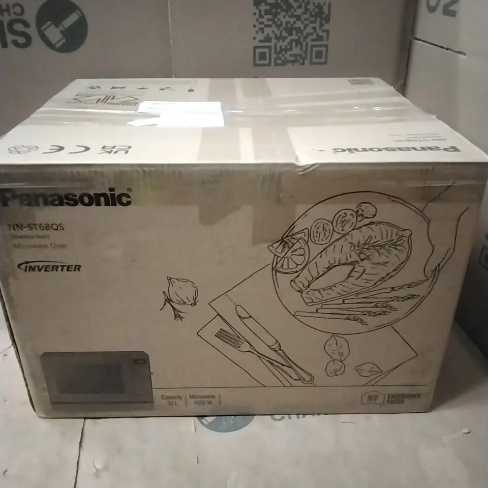 PANASONIC NN-ST68QBBPQ COMPACT SOLO MICROWAVE - SILVER