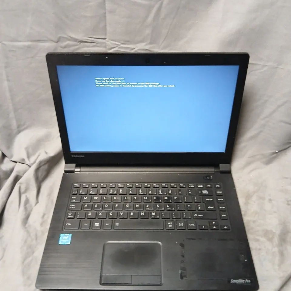 TOSHIBA SATELLITE PRO R40C LAPTOP 