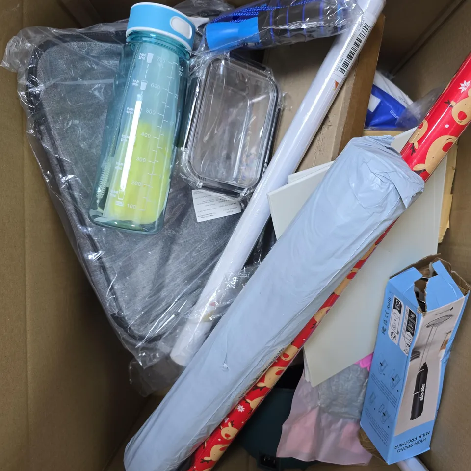 APPROXIMATELY 20 ASSORTED HOUSEHOLD PRODUCTS TO INCLUDE CLEANSING DRY WIPES, MILK FROTHER, DRINKS BOTTLE ETC 