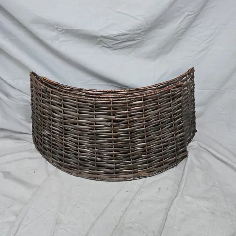 WOVEN WICKER CURVED BASKET PLANTER (GARDEN DECOR)