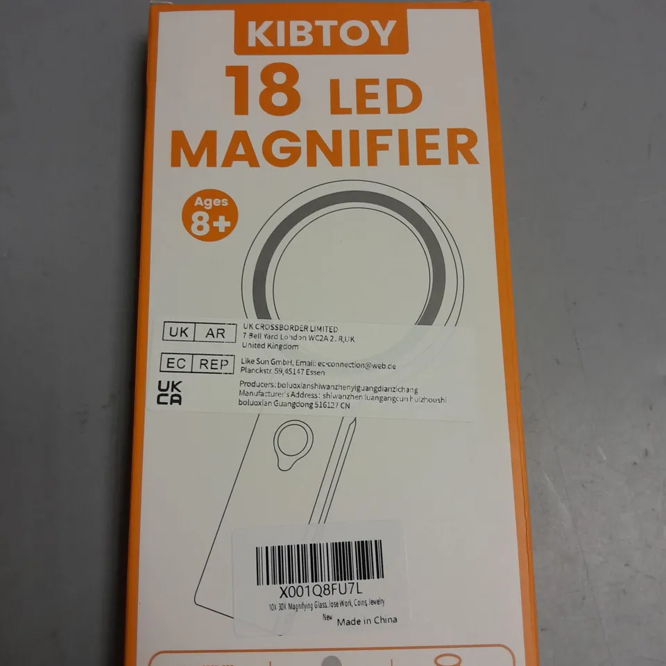 BOXED HAND HELD 18 LED MAGNIFIER AGES 8 PLUS