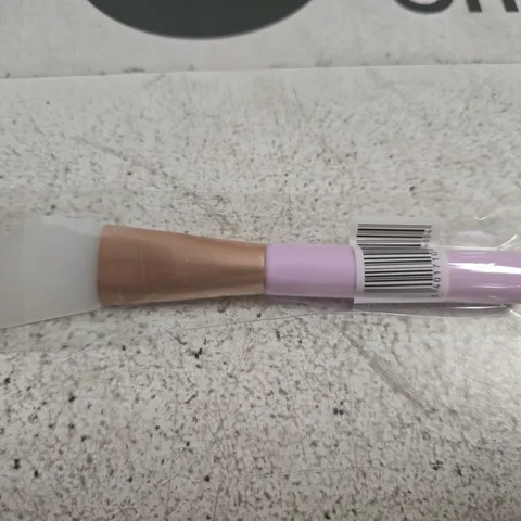 BOX OF APPROX 400 BIRCHBOX SILICONE FACE BRUSH