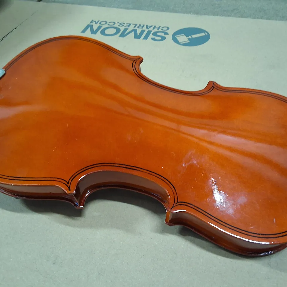 1/2 SIZE VIOLIN WITH BOW – WOODEN INSTRUMENT IN CASE