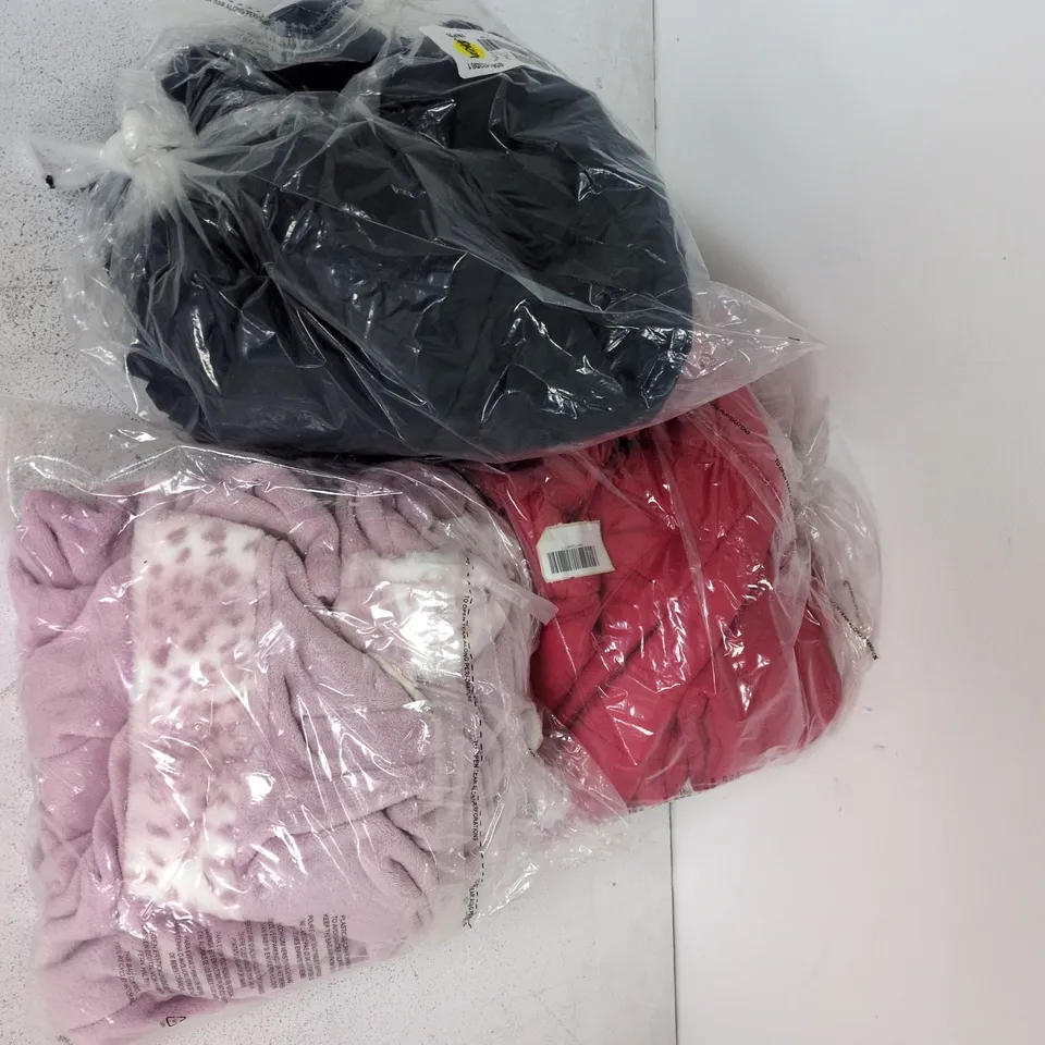 A BOX OF APPROXIMATELY   7 MIX CLOTHING