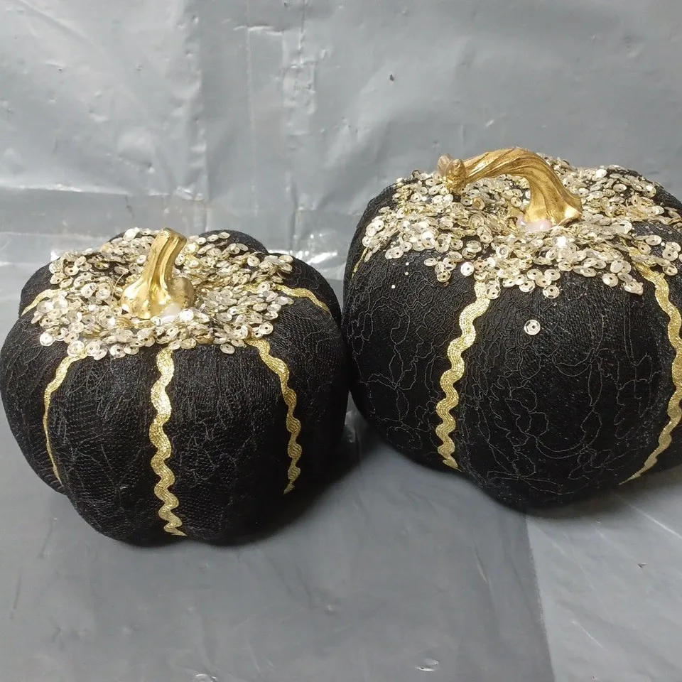 BOXED AT HOME WITH STACEY SOLOMON 2 PACK OF BLACK DECOR PUMPKINS