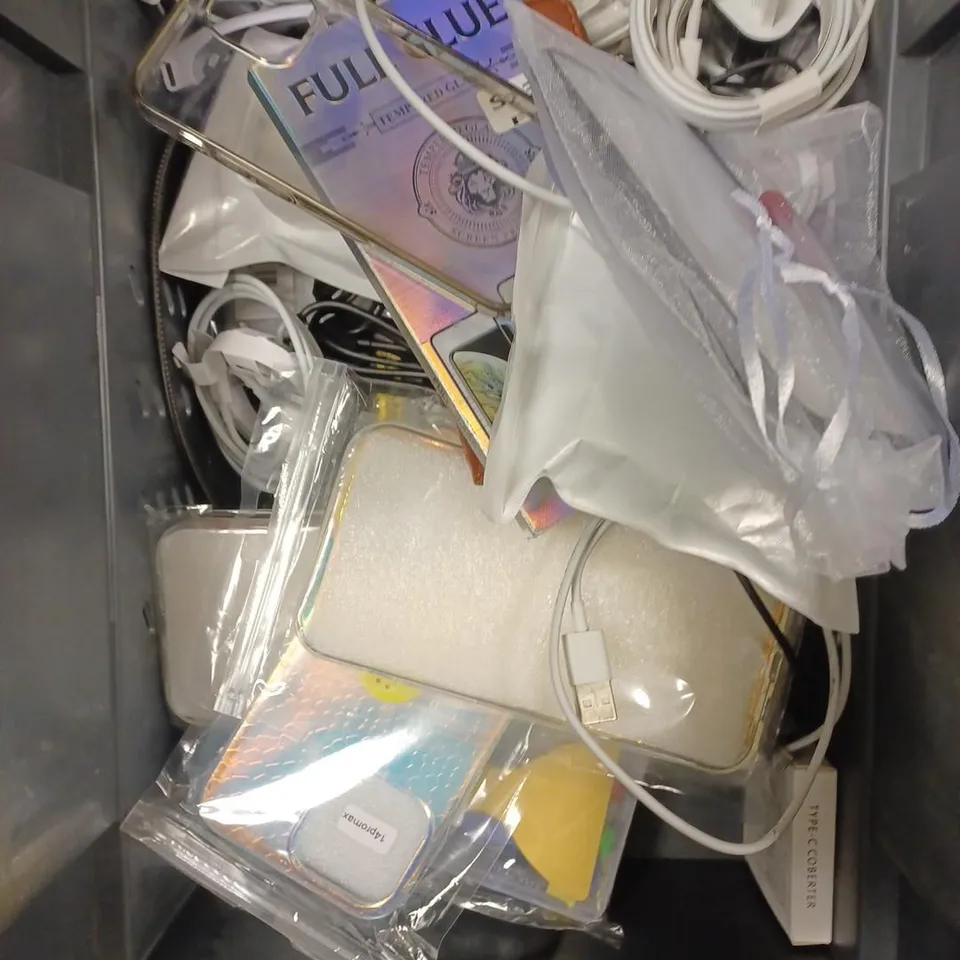 BOX OF APPROXIMATELY 25 ASSORTED MOBILE PHONE/TABLET ACCESSORIES TO INCLUDE FOLDABLE STAND, EARPHONES, TEMPERED GLASS ETC 