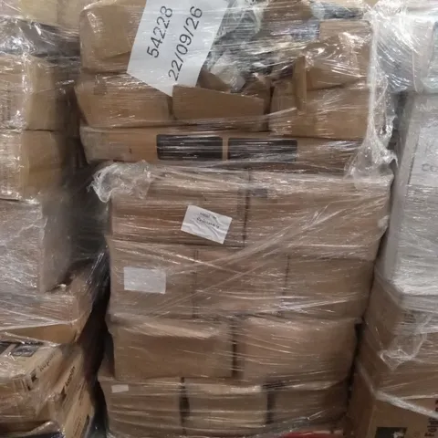 PALLET OF ASSORTED E-COMMERCE GOODS AND PRODUCTS TO INCLUDE; A LARGE NUMBER OF PET BEDS AND MANY VOYAGER CAMPING CHAIRS ETC
