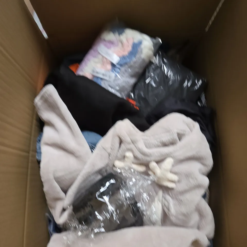 LARGE BOX OF ASSORTED CLOTHING ITEMS IN VARIOUS SIZES, STYLES AND COLOUR 