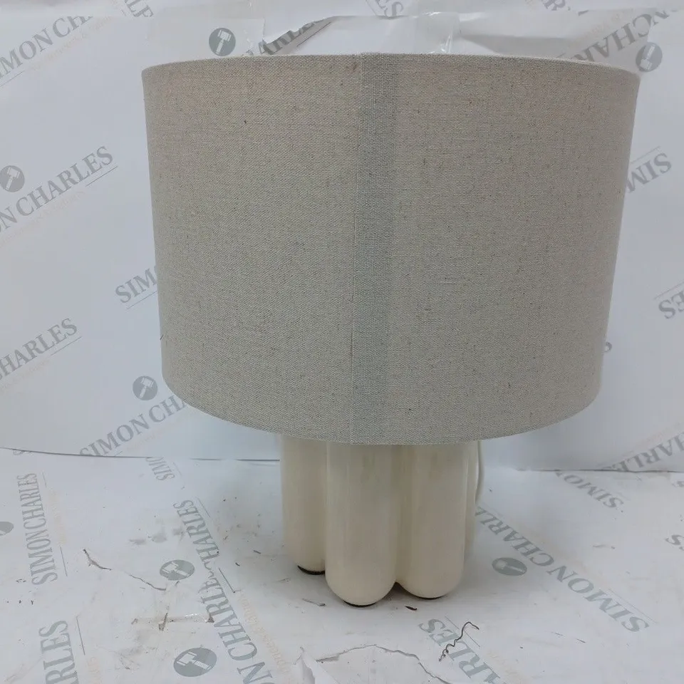 CHUBBY CERAMIC TABLE LAMP RRP £50