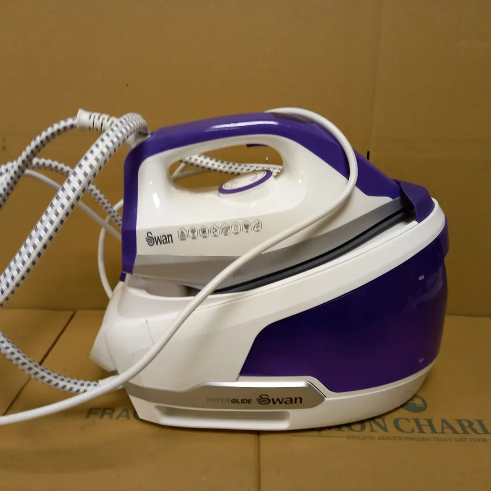 SWAN 2400W STEAM STATION