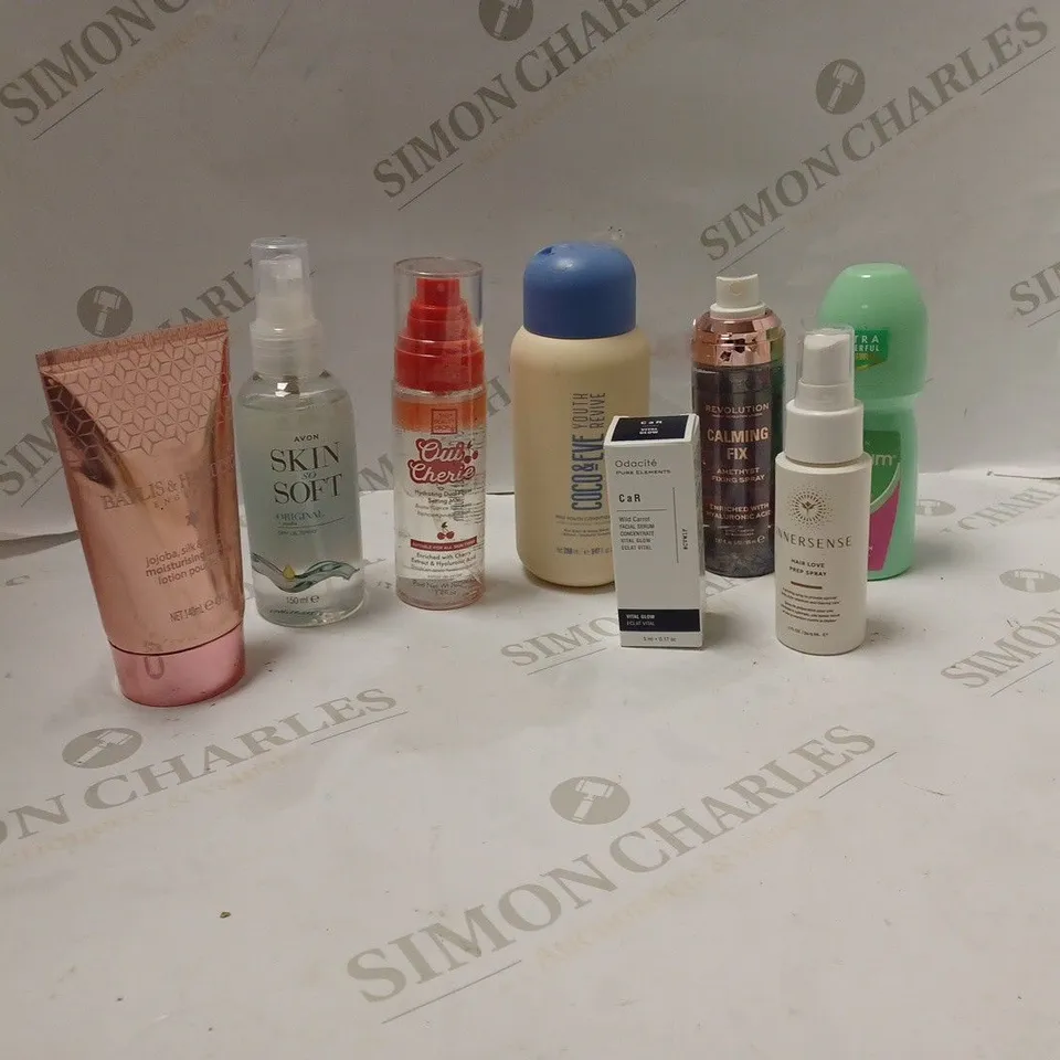 EIGHT BOXED BEAUTY PRODUCTS INCLUDING ODACITE FACIAL SERUM, INNERSENSE HAIR LOVE AND MITCHUM ULTRA-POWERFUL DEODORANT