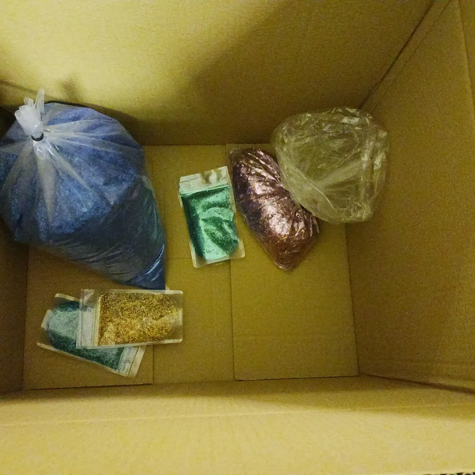 APPROXIMATELY 10 BAGS OF GLITTER ASSORTED COLOURS - COLLECTION ONLY