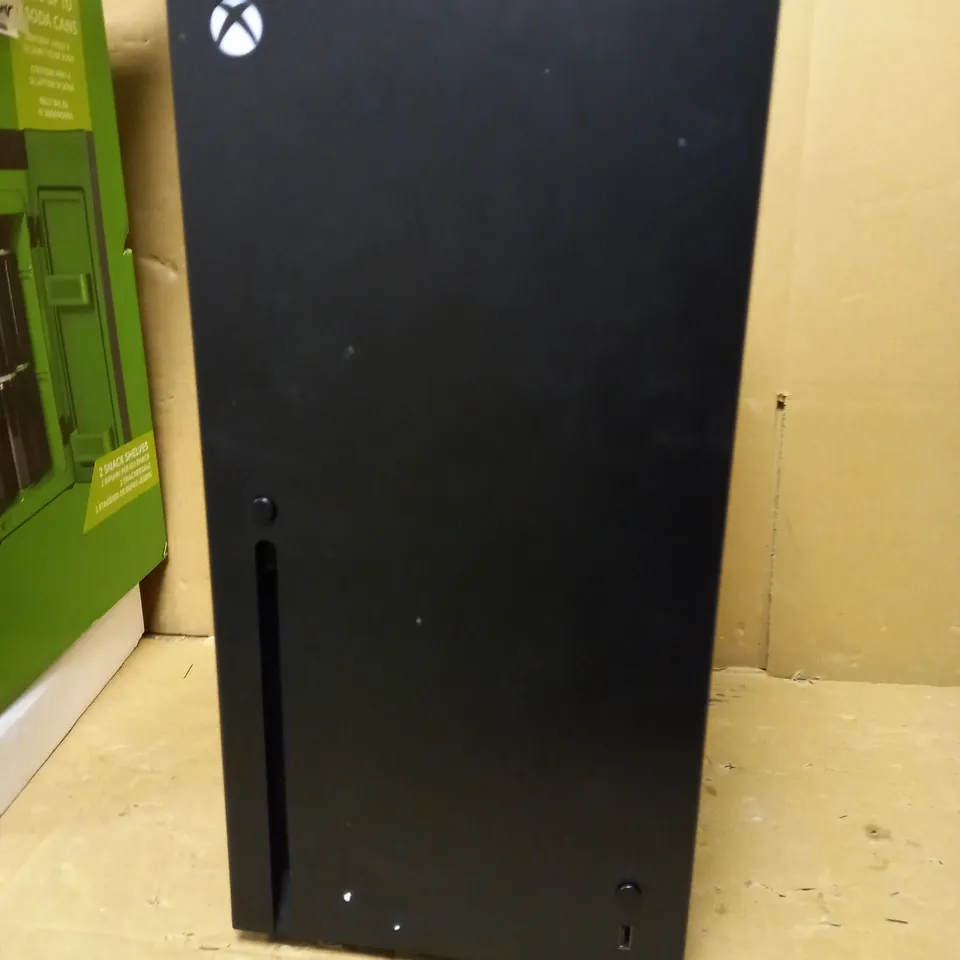XBOX SERIES X REPLICA MINI FRIDGE THERMOELECTRIC COOLER 1.5:1