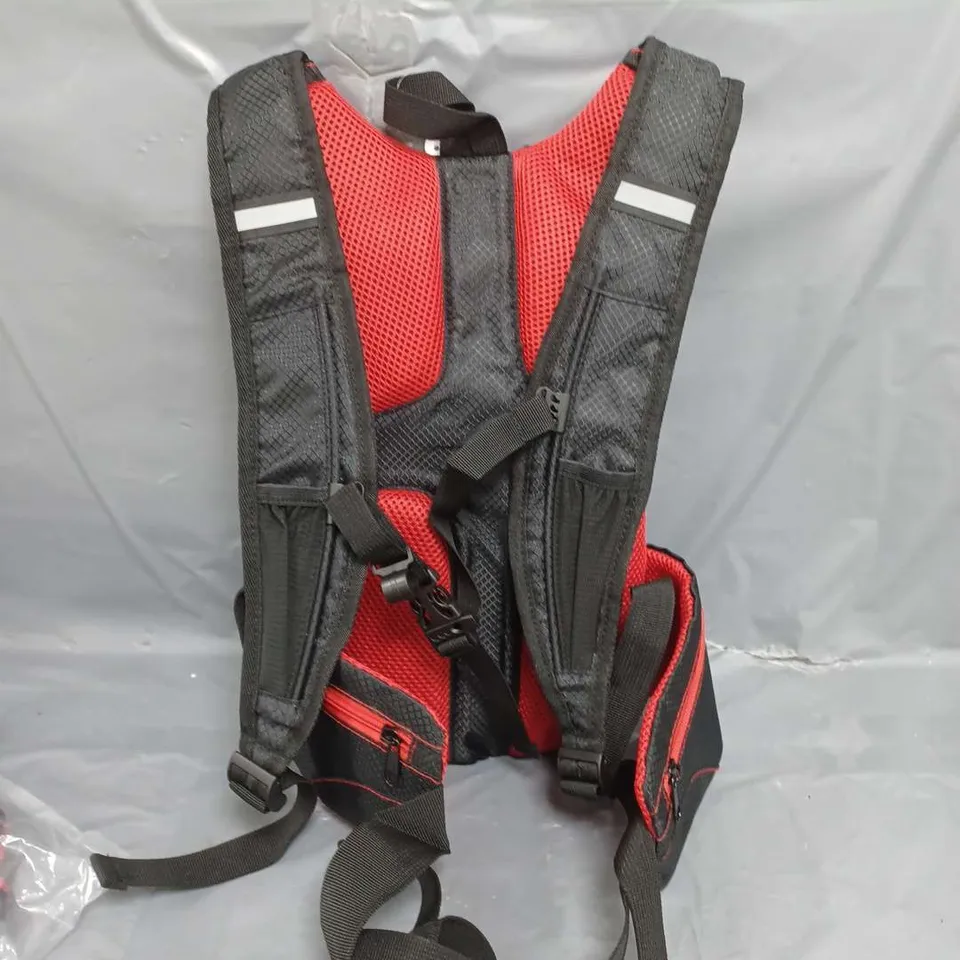 ATACAMA HYDRATION RUCKSACK BLACK AND RED