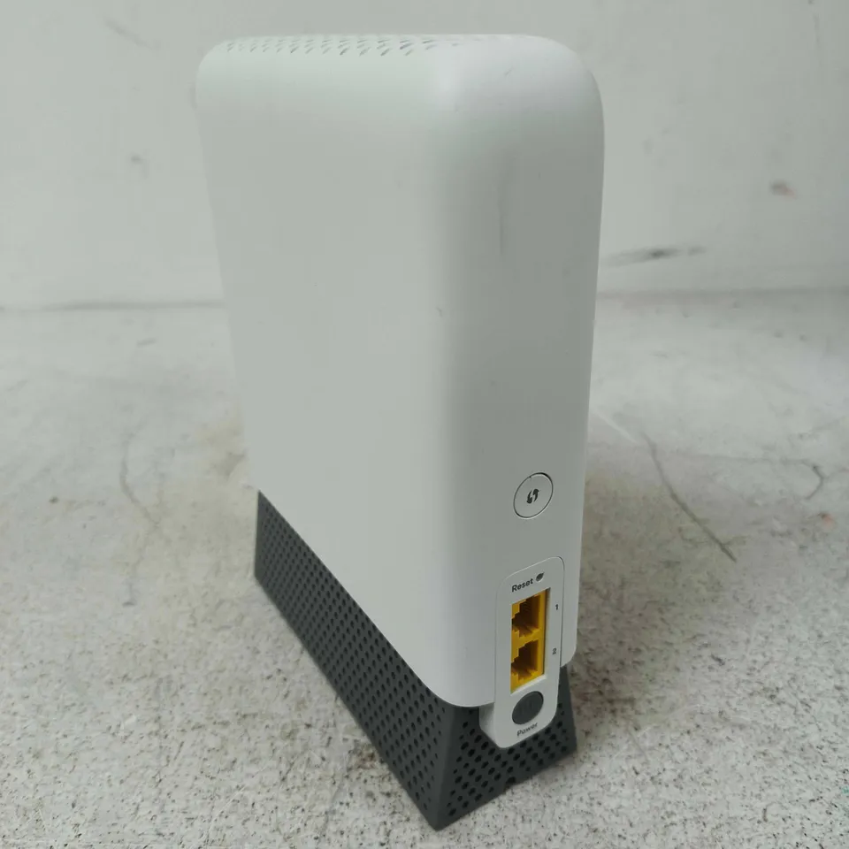 EE SMART WIFI SW40J HUB 