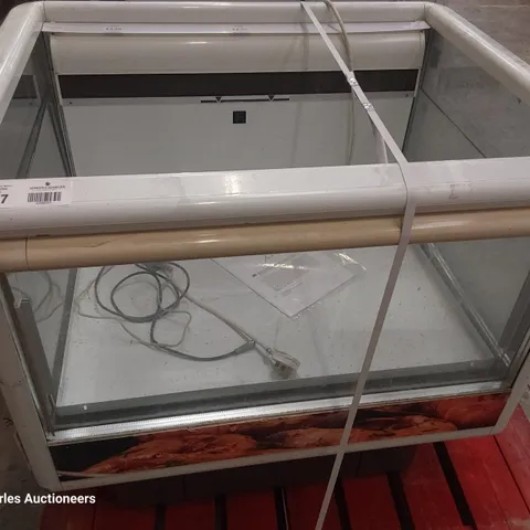 FROZEN FISH DISPLAY/SELF SERVE CHEST FREEZER