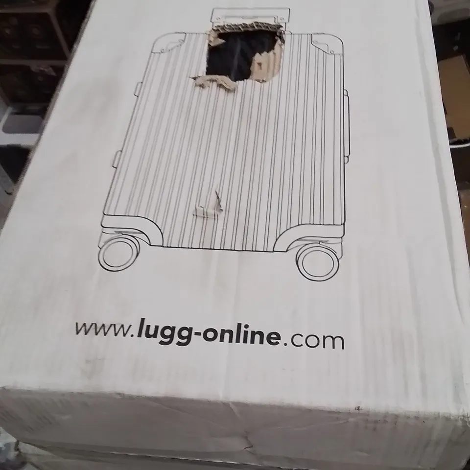 BOXED LUGG TRAVEL SUITCASE