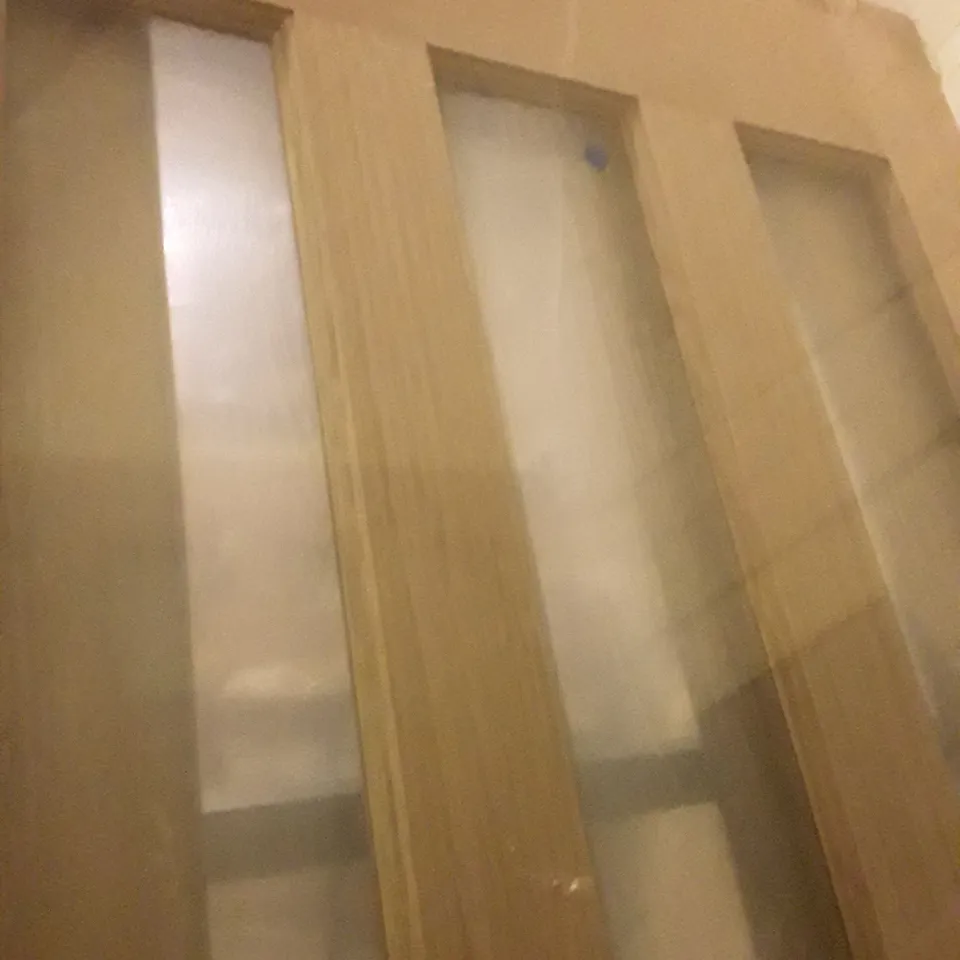 VERTICAL 3 PANEL OAK VENEER INTERNAL DOOR 1981 × 838MM