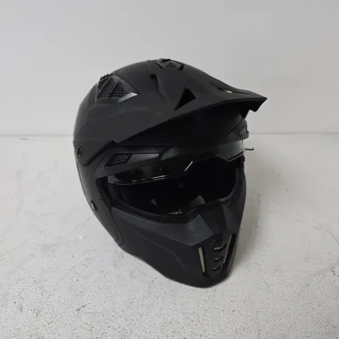 BLACK STREET FIGHTER OPEN FACE HELMET IN BLACK