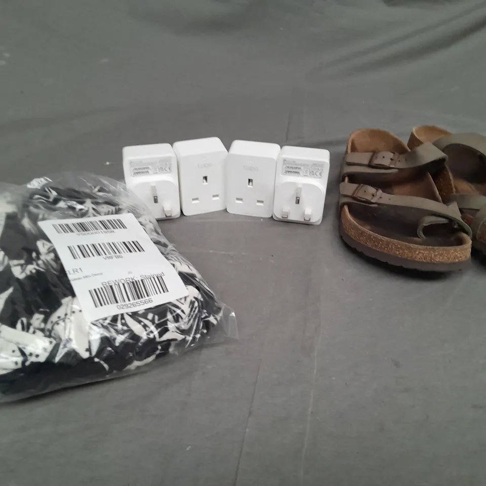 APPROXIMTELY 5 ASSORTE ITEMS TO INCLUDE DRESS, SANDALS, TP-LINK P100 SMART SOCKET, ETC