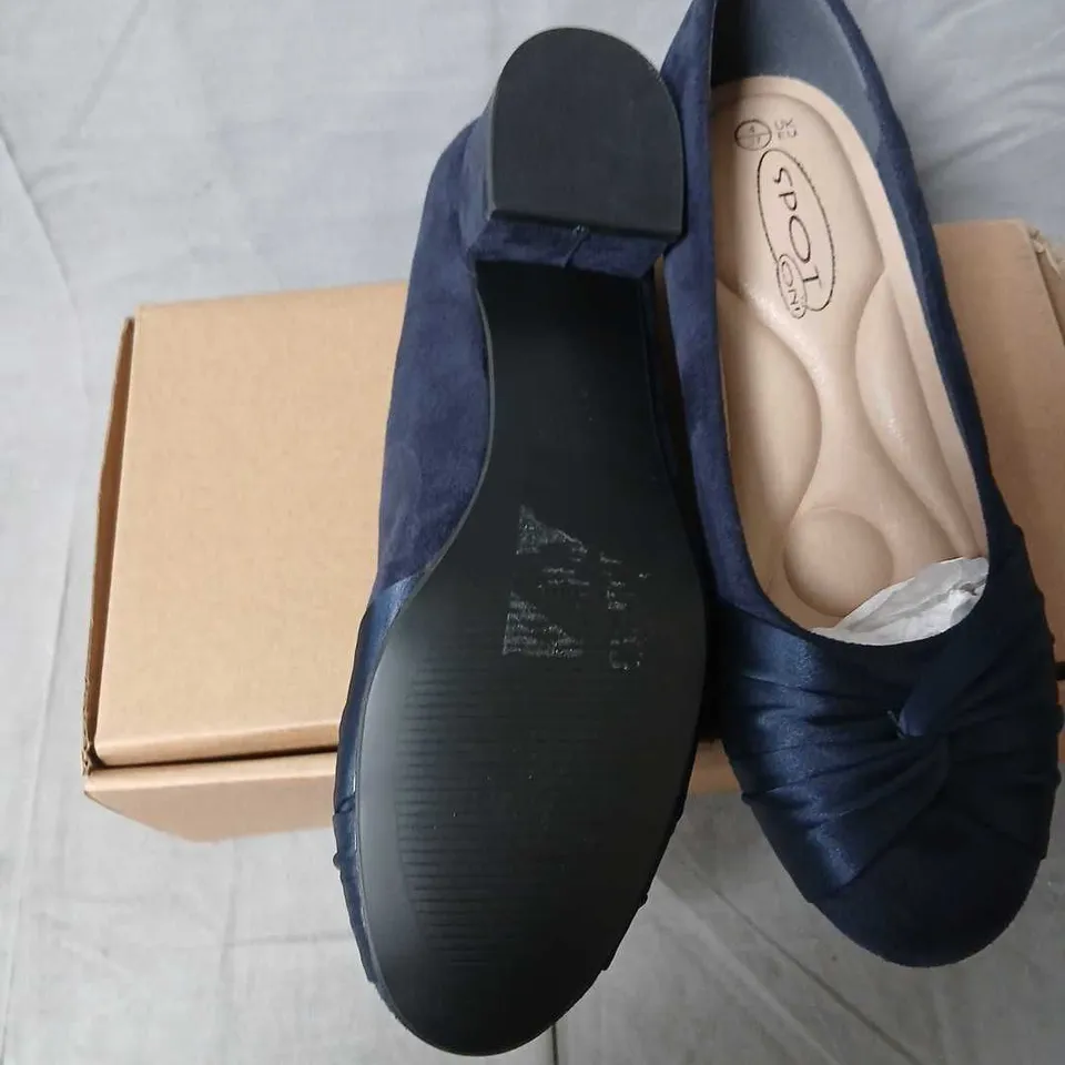 SPOT ON NAVY SUEDE KNOT-DETAIL PUMPS, WOMEN'S SHOES, UK4 (EU37)