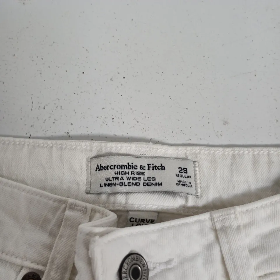 ABERCROMBIE & FITCH HIGH RISE ULTRA WIDE LEG LINEN-BLEND DENIM JEANS, CURVE LOVE, UK 10 (US 28)