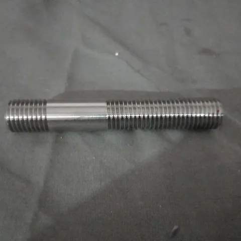 LARGE QUANTITY OF LARGE SCREWS