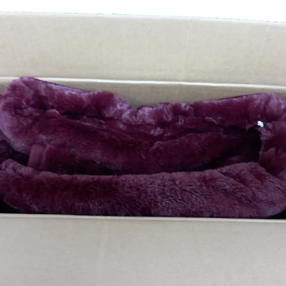 COZEE HOME VELVETSOFT HEATED THROW IN SHIRAZ WINE 