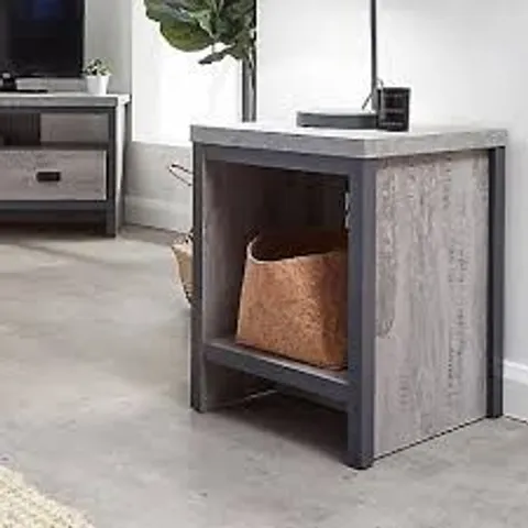 BOXED BOSTON SIMPLE LAMP TABLE //GREY