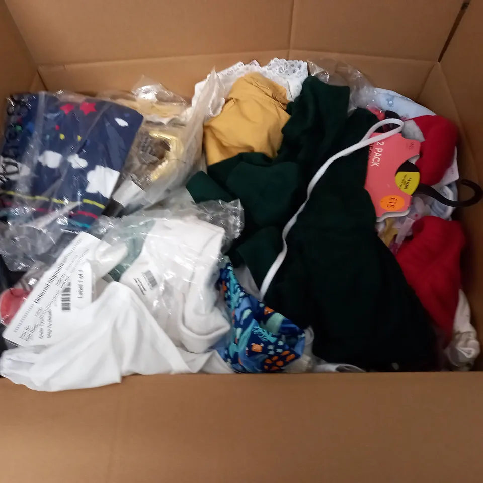 LARGE QUANTITY OF ASSORTED KIDS CLOTHING ITEMS TO INCLUDE RIVER ISLAND, TED BAKER AND MINI BODEN