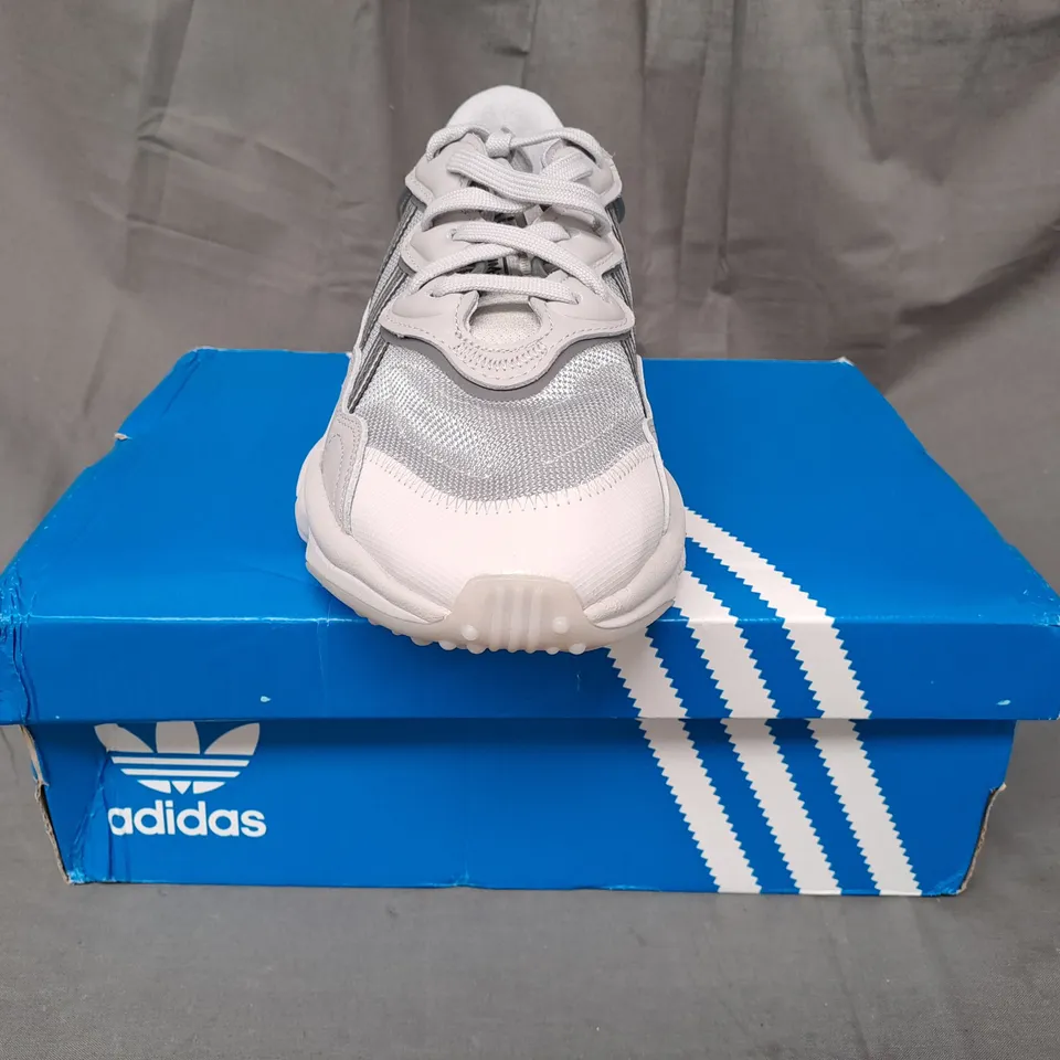BOXED PAIR OF ADIDAS OZWEEGO SHOES IN GREY UK SIZE 9