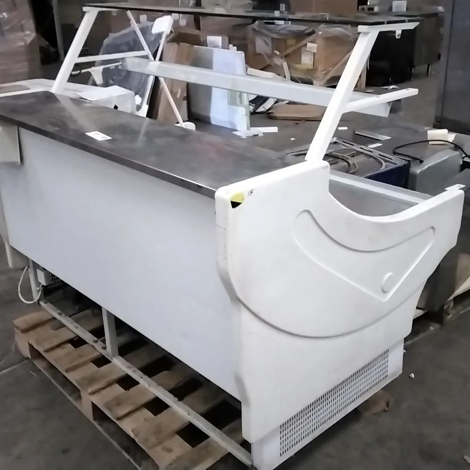 REFRIGERATED SERVE OVER DISPLAY COUNTER 