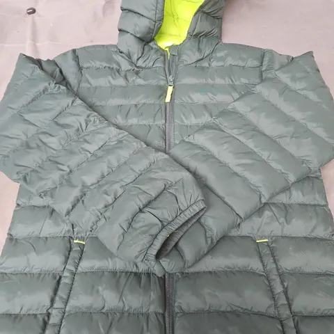 KIDS MOUNTAIN WAREHOUSE PUFFER JACKET - SIZE 13 YRS