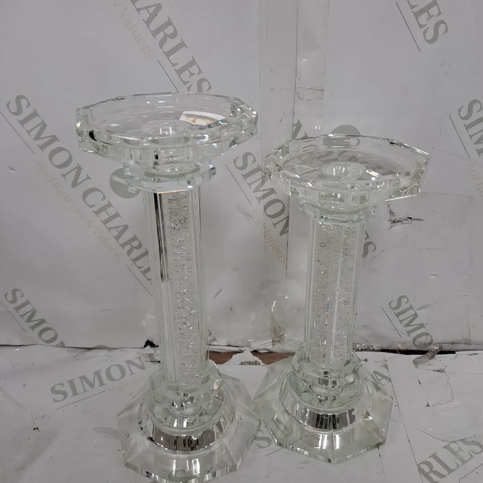 JULIEN MCDONALD SET OF 2 PRE-LIT CANDLE HOLDERS