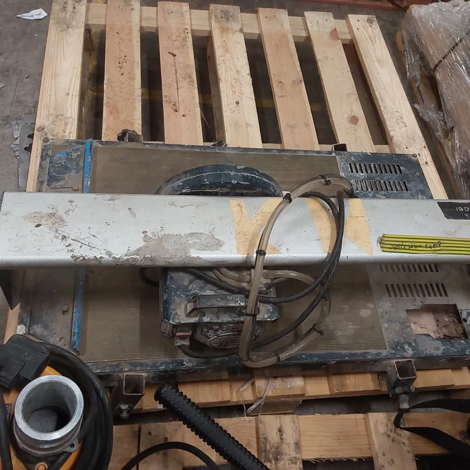 WET TILE CUTTER