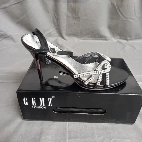BOX OF 12 PAIRS OF GEMZ RHINESTONE STRAP HEEL IN BLACK - VARIOUS SIZES