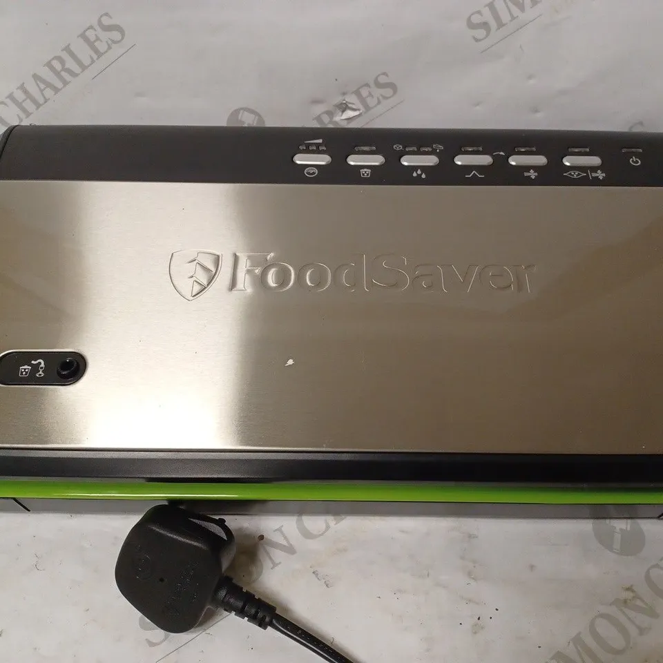 FOOD SAVER FFS005 VACUUM SEALER
