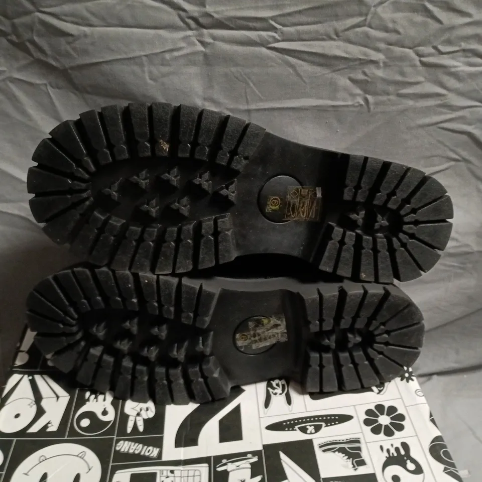 BOXED KOI PINEMOON MENS BLACK LACE UP SHOES IN BLACK - UK 9