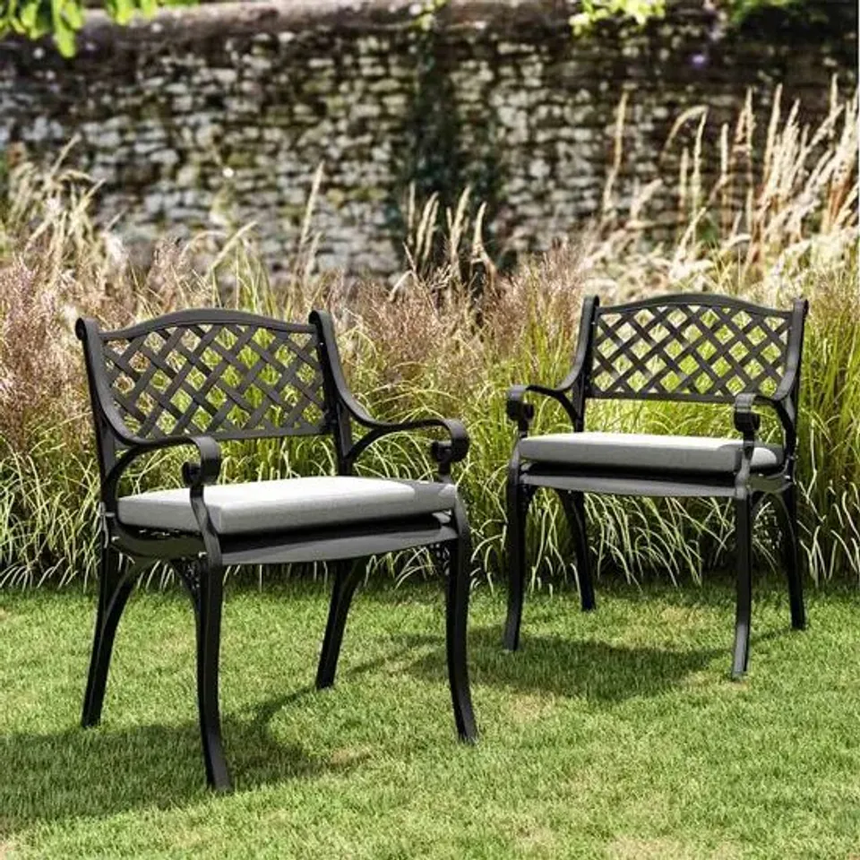 BOXED BREEINS OUTDOOR ALUMINIUM CHAIR & TABLE SET