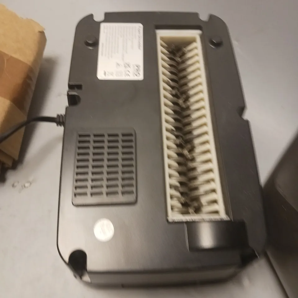UNBOXED PRO ACTION A5 PAPER SHREDDER