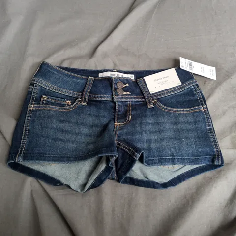 HOLLISTER ULTRA LOW-RISE SHORTIE DENIM SHORTS – UK 6 (W23)