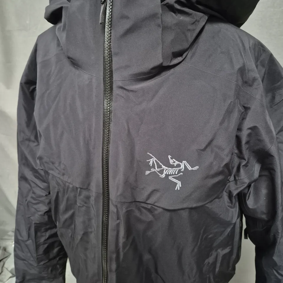 ARC'TERYX GORE-TEX MACIA JACKET SIZE L