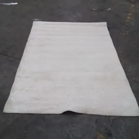 QUALITY DESIGNER AREA RUG - APPROXIMATELY 160X105CM