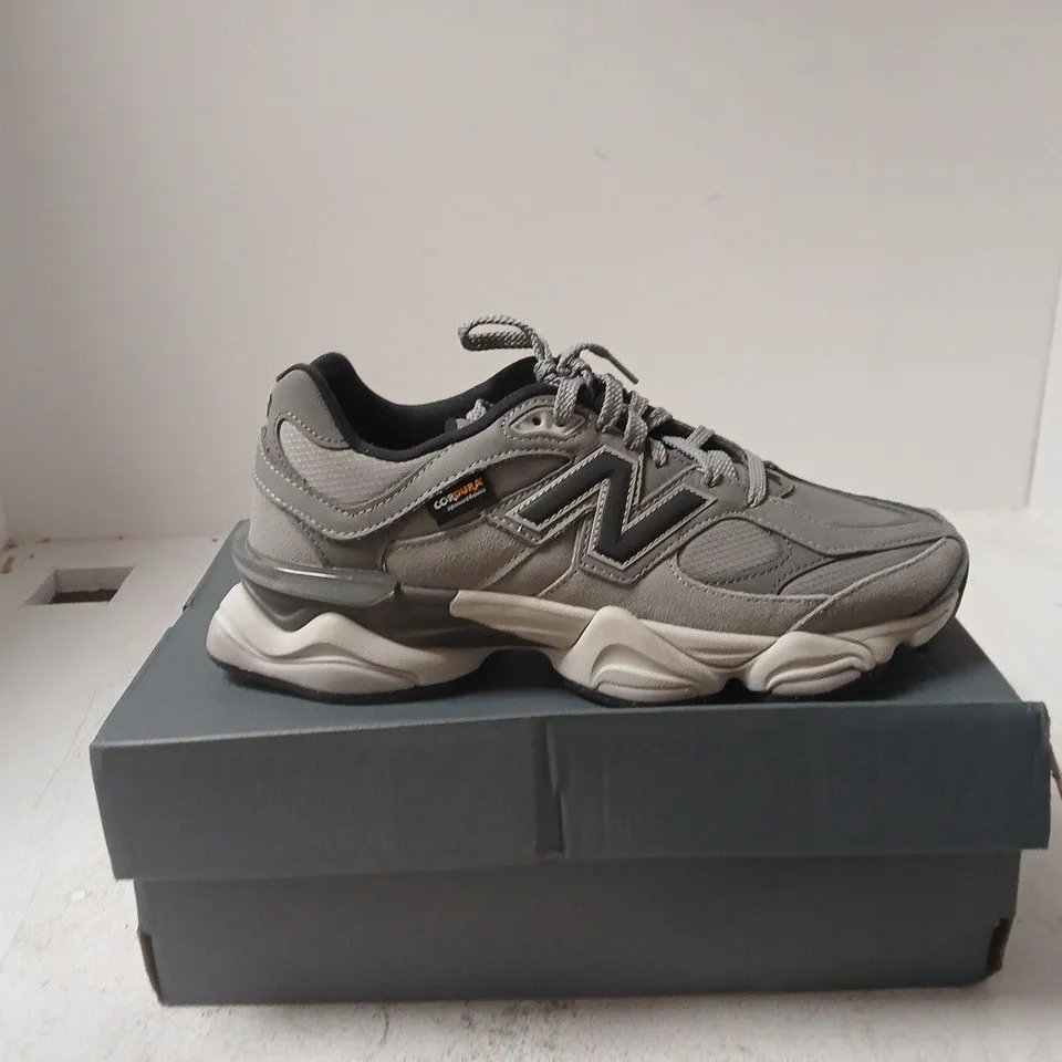 NEW BALANCE GREY RUNNING SHOES – MEN'S UK 9