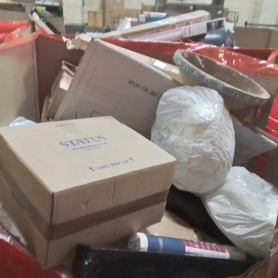 PALLET OF ASSORTED HOUSEHOLD GOODS AND PRODUCTS TO INCLUDE;KIDS SCOOTER,TOILET SEAT,PULL UP BAR