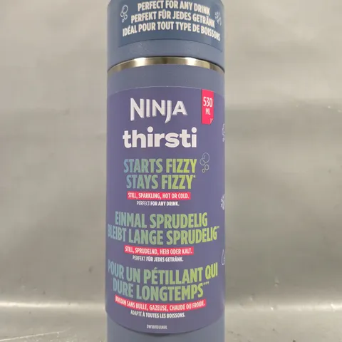 NINJA THIRSTI 530ML TRAVEL BOTTLE IN DUSTY BLUE