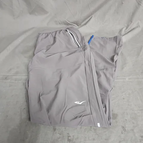 EVERLAST FLEX TRACK PANTS IN GREY/BLUE SIZE L