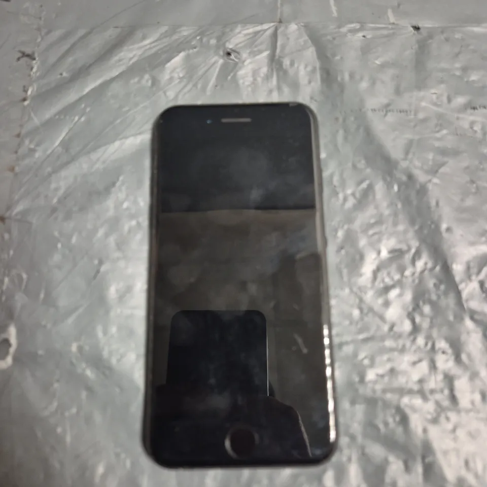 APPLE IPHONE 7- MODEL A1778