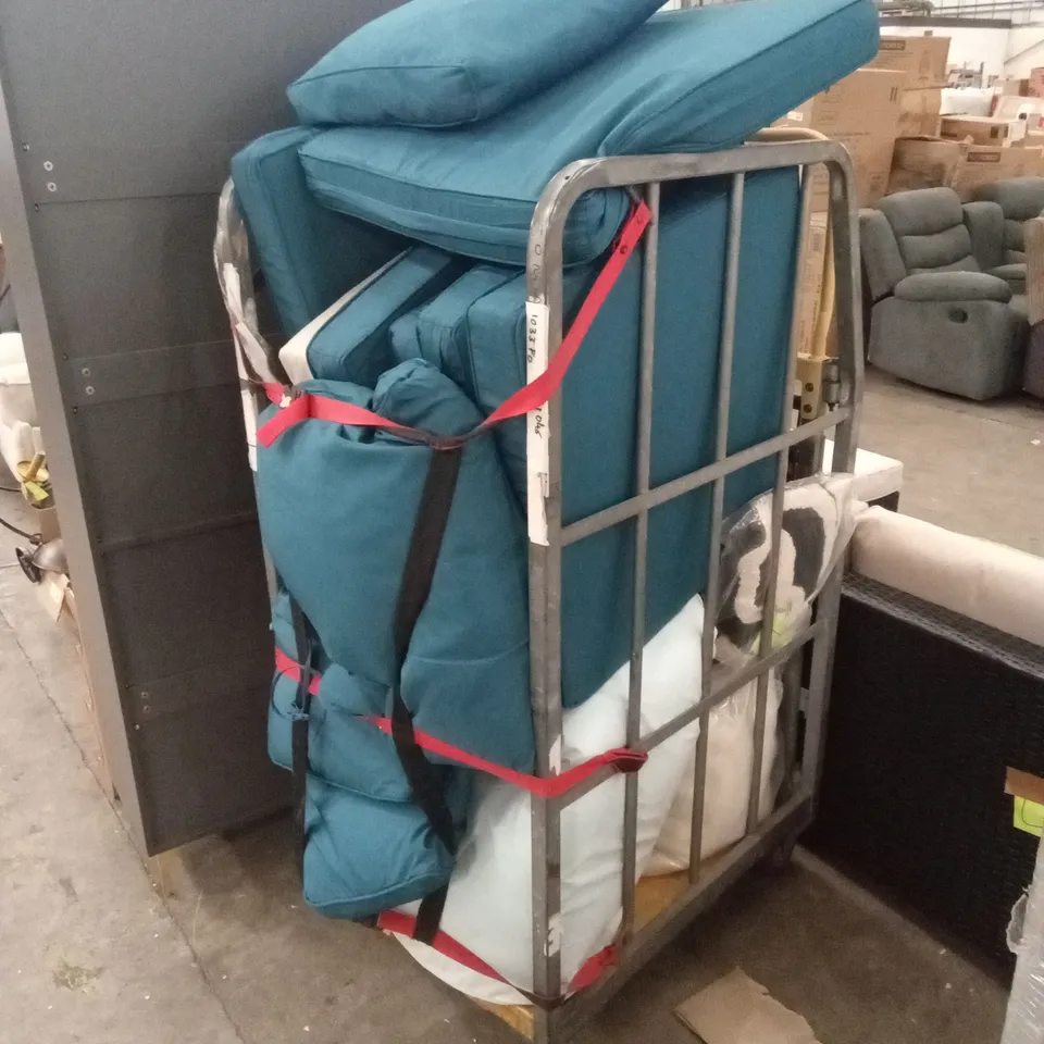 CAGE OF ASSORTED HOUSEHOLD GOODS AND PRODUCTS TO INCLUDE; LIGHTS PRODUCTS, OUTSUNNY GARDEN CUSHIONS, MATTRESS TOPPER ETC