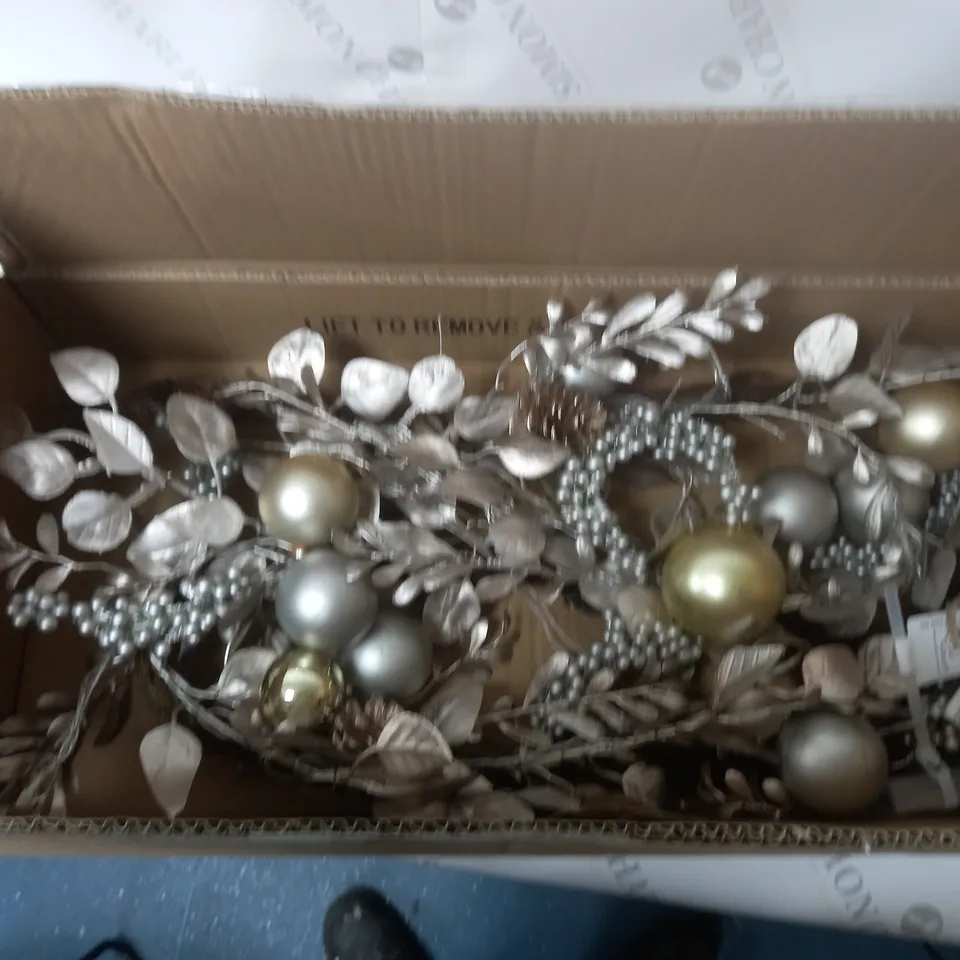 6FT CHAMPAGNE GOLD PRE LIT GARLAND RRP £39.99